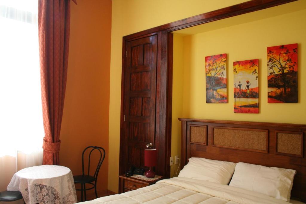 Victoria Hotel Valparaíso Oda fotoğraf